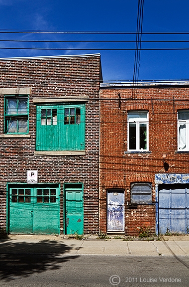 Portes vertes et bleues