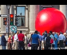 Ballon rouge à la Banque de Montréal 3