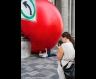 Ballon rouge à la Banque de Montréal 6