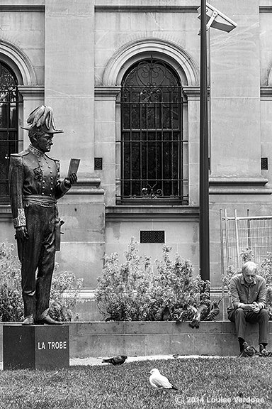 Homme et sculpture militaire