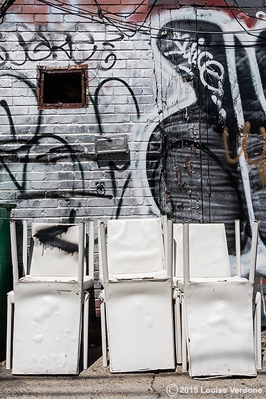 Chaises blanches