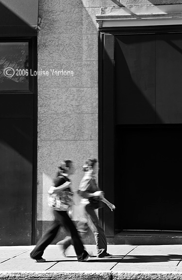 Deux femmes floues