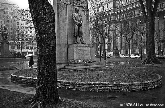 Around Sculptures in the Rain