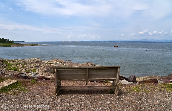 Banc et le Fleuve St-Laurent