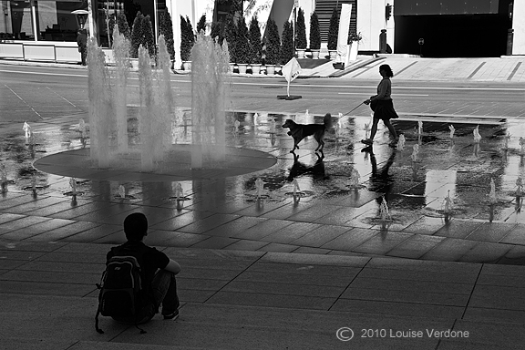 Fontaine dans le noir