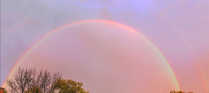 Arc-en-ciel urbain